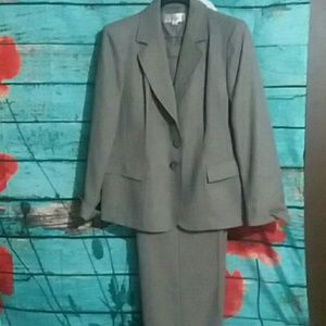 2 pc woman's suit-pants and jacket